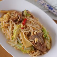 アジアの屋台風　米粉麺のオイスターソース焼きそば