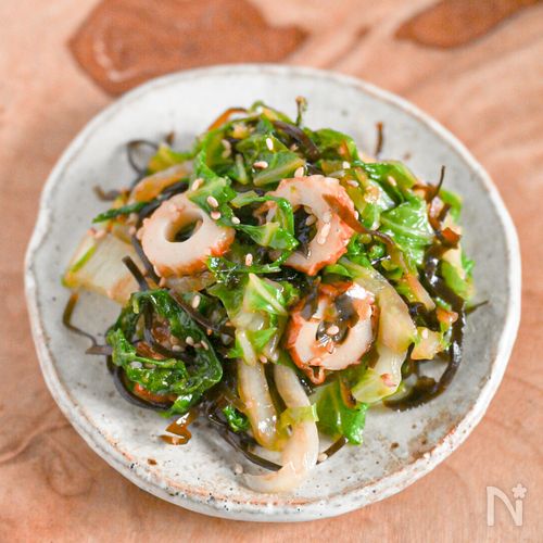 冷めてもおいしい！炒め白菜とちくわの塩こんぶ和え