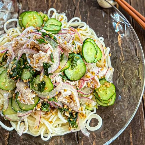 豚しゃぶサラダのぶっかけそうめん