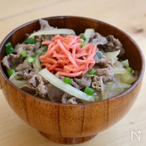 煮込み時間５分！麺つゆで簡単過ぎる牛丼