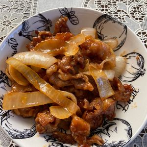 万福の作ってみた!投稿(【牛肉と玉ねぎの韓国風焼肉炒め】コストコ風プルコギビーフ♡)
