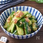 たたききゅうりの梅みそ和え│叩いて和えるだけでやみつきの一皿
