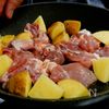 鶏肉とトマトで作る【洋風 鶏トマト肉じゃが】の工程3
