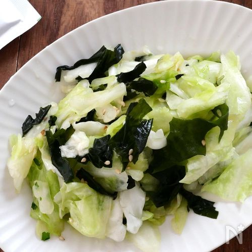 【材料2つ】わかめスープの素でつくるキャベツサラダ