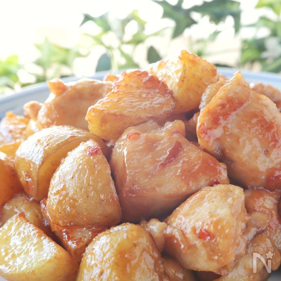 胸肉柔らか♪ピリ辛美味＊鶏胸肉と新じゃがの麻婆風炒め