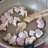 【甘辛コク旨】新じゃがと鶏肉のはちみつ醤油炒めの工程4