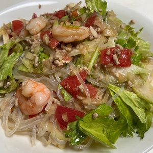 山子の作ってみた!投稿(タイ料理を手軽に再現！やみつき【ヤムウンセン】)