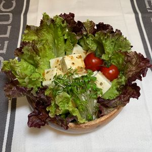 楽ラク手抜キッチン🐶🐾の作ってみた!投稿(お箸が止まらない！豆腐とレタスの無限サラダ)