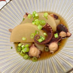 Natsukoの作ってみた!投稿(追い醤油がポイント「大根とタコの旨煮」)
