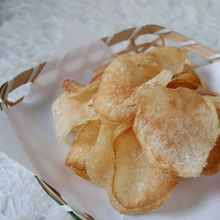 油はねせずにパリッと揚がる！
ポテトチップス
