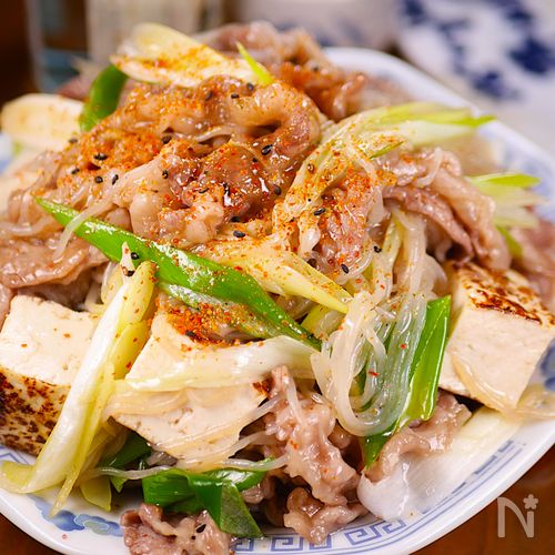 行列の定食屋さんの🍚あま～い牛肉の🤭💕すき焼き炒め
