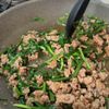 【にらそぼろのとろたま丼】フライパンひとつでパパっと！の工程3