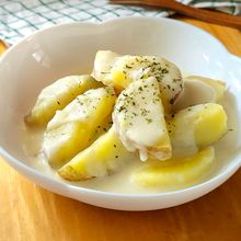 【新じゃがいものクリーム煮】生クリームいらず!優しい味♡