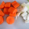 野菜がもっと好きになる！新にんじんのチーズドレッシング♪の工程1