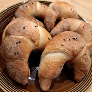 Mrs Minの作ってみた!投稿(塩パン好きへ！研究を重ねて食感を追求した『クレセント塩パン』)