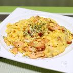 ふんわり「サーモンのチーズオムレツ」