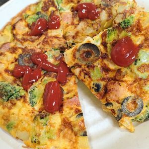 ゆみの作ってみた!投稿(冷蔵庫の余り物で♩【スペイン風オムレツ】)