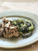 豚の冷しゃぶとゴーヤのサラダ、黒ごまソース