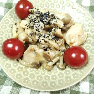 M＊Pの作ってみた!投稿(きのこ入り♩甘辛ガーリックチキンソテー)