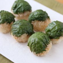 醤油漬け大葉のベジむすび
