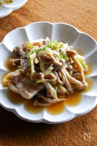 《レンジ蒸し》鶏もも肉とたっぷりきのこ蒸し