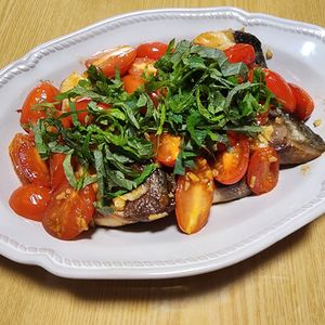 ナムディの作ってみた!投稿(ぶりのにんにく旨ぽんプチトマトだれ)
