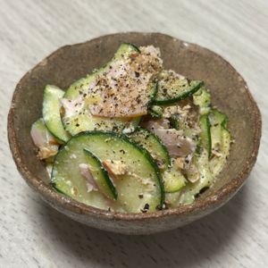 みーこの作ってみた!投稿(ズッキーニとハム《にんにく♡だしマヨサラダ》)
