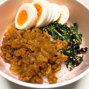 ぷりんの作ってみた!投稿(豚こまdeビビンバ丼【#男子が喜ぶ#簡単#ランチ】)