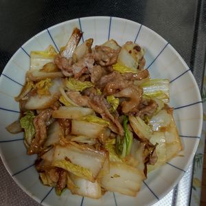 鶏皮坊主の作ってみた!投稿(白菜と豚こま《やみつき♡にんにく味噌炒め》)