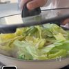 【豚バラとキャベツのうま塩炒め】塩味で味がきまる！の工程3