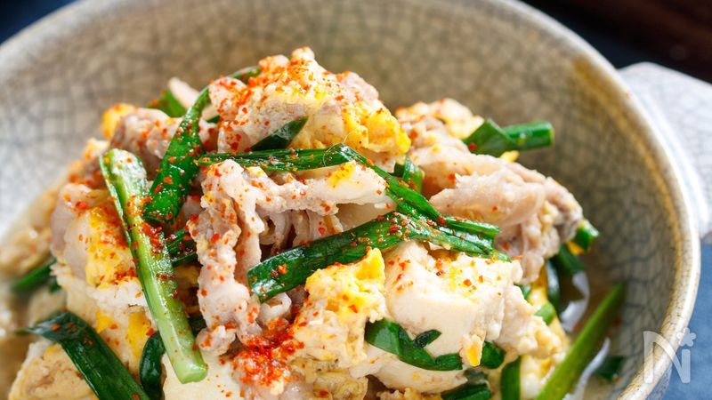 ニラ玉肉豆腐 簡単 レンジ 包丁不要 水切り不要 By ｙｕｕ レシピサイト Nadia ナディア プロの料理家のおいしいレシピ