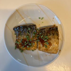 りりぃの作ってみた!投稿(ご飯泥棒すぎる♩鯖のごま照り焼き)