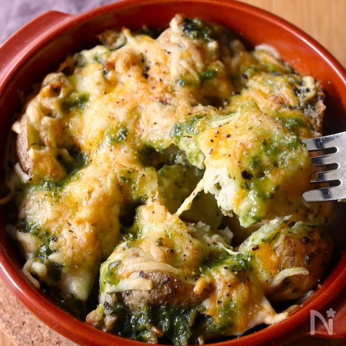 レンジで時短!【じゃがいもとツナのバジルチーズ焼き】