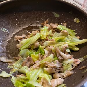 ゆーなの作ってみた!投稿(【ワンパン♪豚バラとキャベツのうま塩炒め】男子喜ぶ！)