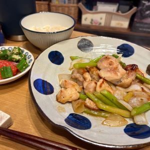 miriの作ってみた!投稿(【鶏むね肉とアスパラのレモンバター醤油炒め】コク旨レモン味♪)