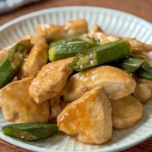 【鶏むねオクラのさっぱり炒め】食材2つでご飯がすすむ🍚✨