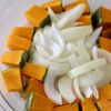 シンプルが美味しい【ジョンソンヴィルのお煮しめ風オイル煮】の工程1