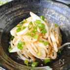 漬けるだけ！新玉ねぎのサラダ