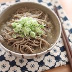 めんつゆ＆だしいらず♪おろし蓮根＆しょうがのとろみ蕎麦