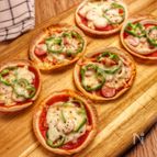 餃子の皮で作る！パリッとミニピザ
