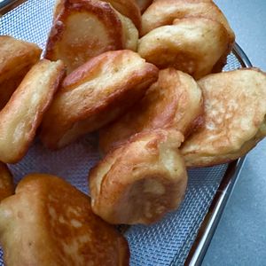 るるんぶの作ってみた!投稿(豆腐とバナナの揚げないドーナツ【材料3つ簡単混ぜるだけ！】)