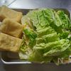 【白菜と油揚げの鶏だし卵とじ】じゅわ～っとほっとする味♡の下準備