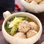 白菜とはんぺん鶏団子の春雨スープ【#簡単 #別茹で不要】