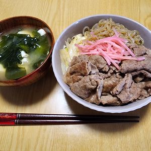 ナムディの作ってみた!投稿(【すき焼き風牛丼】甘辛味でごはん進む！)