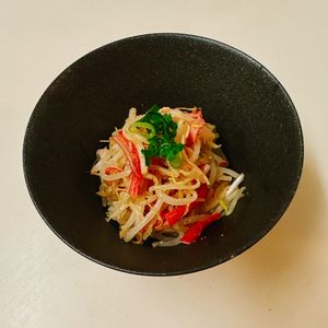 りんの作ってみた!投稿(1分副菜♡『もやしとカニカマの胡麻和え』レンジで完成♪)