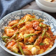 スイチリでお手軽に♡白身魚とアスパラのチリたまソース