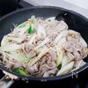 『豚肉と長ねぎのすき焼き丼』簡単10分！お助け絶品丼☆の工程2