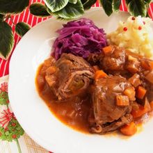 ひと鍋ドイツ料理 ＊ 牛肉ロールの煮込み リンダールラーデン