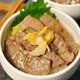 【ガーリック牛焼肉丼】バター醤油タレがしみてご飯止まらない♪