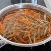 『ごぼうと小松菜のごま味噌マヨ和え』腸活にも☆栄養満点‼︎の工程1